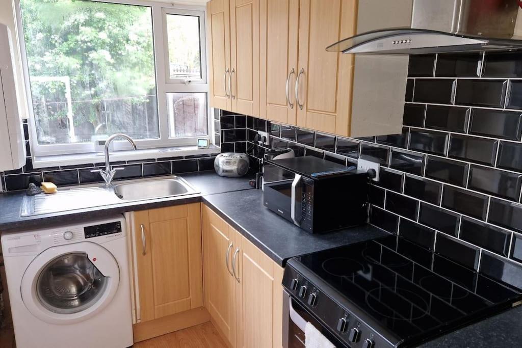4 Bedroom Perfect Home For The Family Getaway Birmingham Luaran gambar